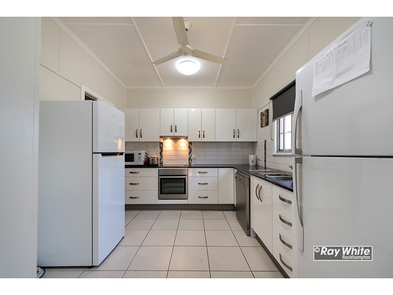 24 Charles Street, Berserker QLD 4701