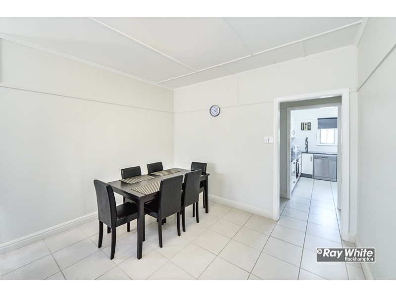 24 Charles Street, Berserker QLD 4701