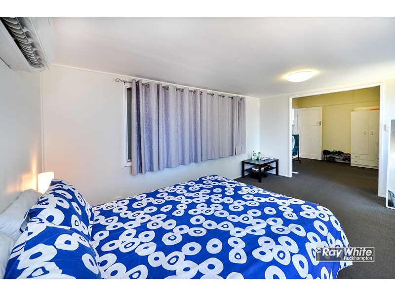 24 Charles Street, Berserker QLD 4701