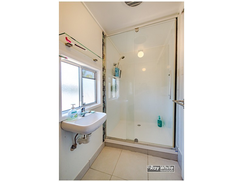 24 Charles Street, Berserker QLD 4701