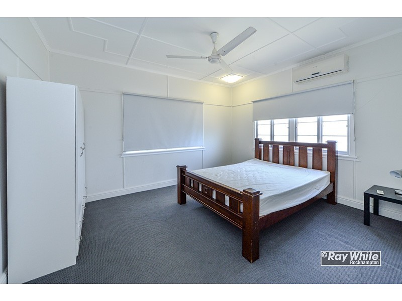 24 Charles Street, Berserker QLD 4701