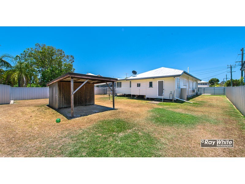 24 Charles Street, Berserker QLD 4701
