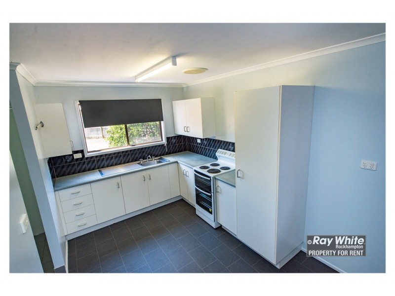 1/48 Locke Street, Kawana QLD 4701
