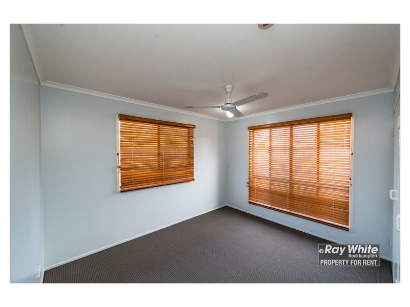 1/48 Locke Street, Kawana QLD 4701