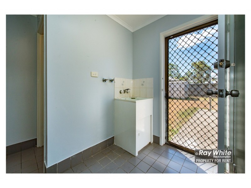 1/48 Locke Street, Kawana QLD 4701