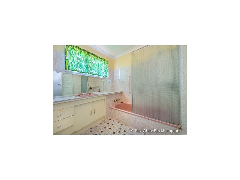 353 Duthie Avenue, Frenchville QLD 4701