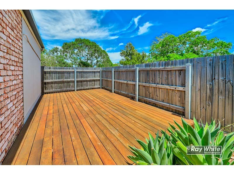 6 Stawell Court, Berserker QLD 4701