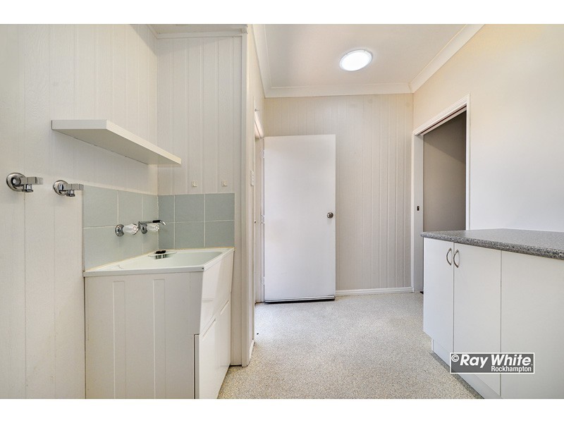 6 Stawell Court, Berserker QLD 4701