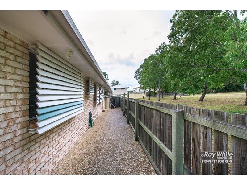 22/100 Victoria Place, Berserker QLD 4701