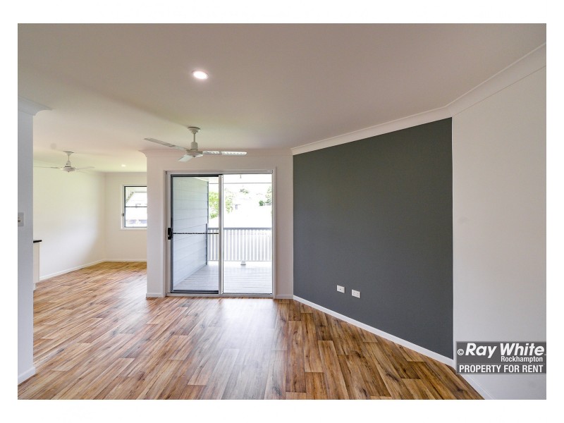 8 Athelstane Terrace, The Range QLD 4700