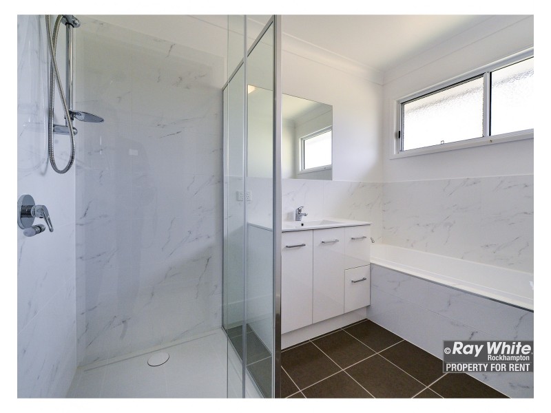 8 Athelstane Terrace, The Range QLD 4700