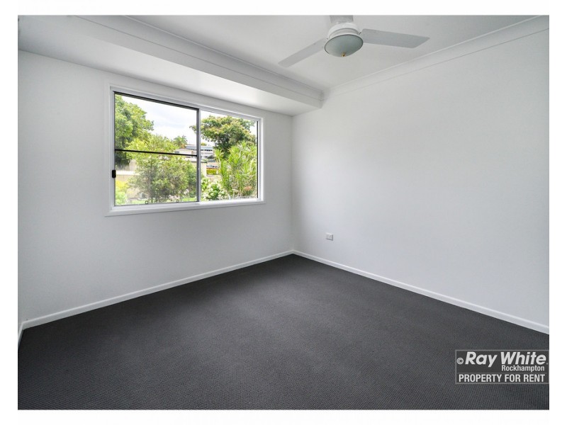 8 Athelstane Terrace, The Range QLD 4700