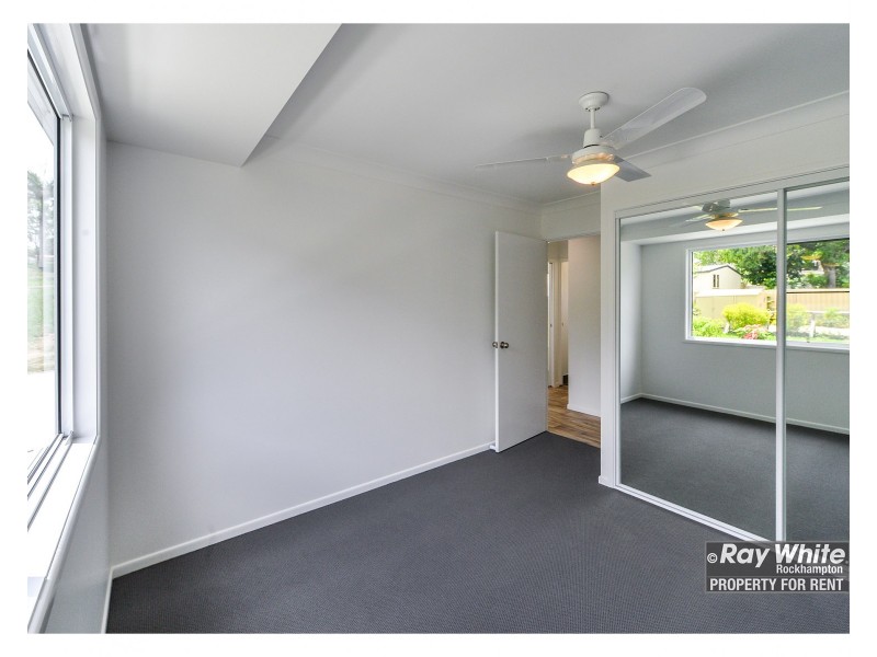 8 Athelstane Terrace, The Range QLD 4700