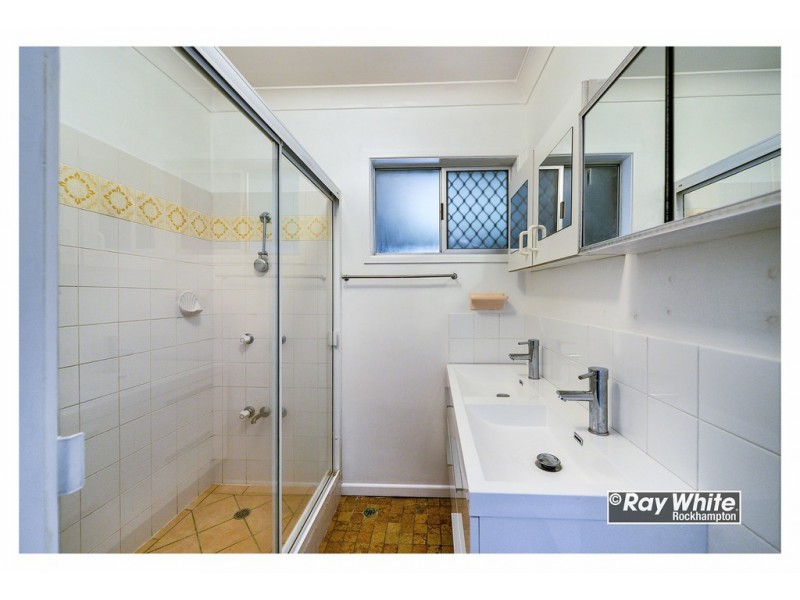 227 Alexandra Street, Kawana QLD 4701