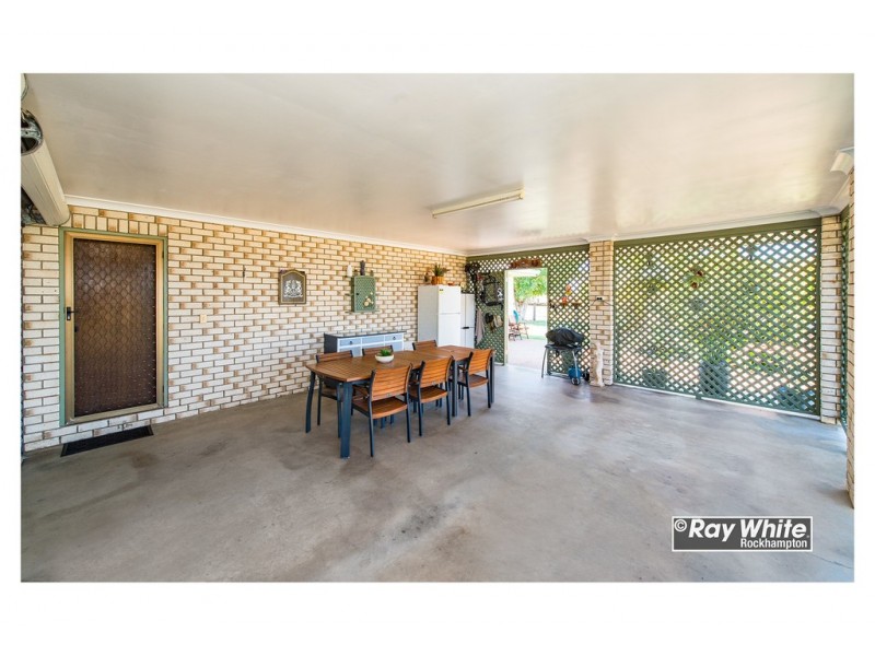 37 Watts Road, Gracemere QLD 4702