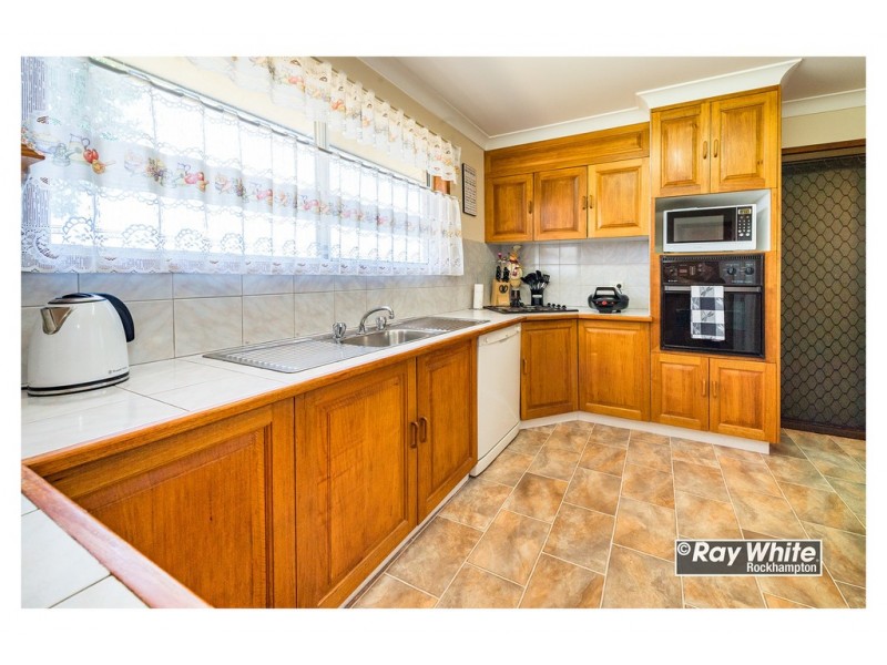 37 Watts Road, Gracemere QLD 4702