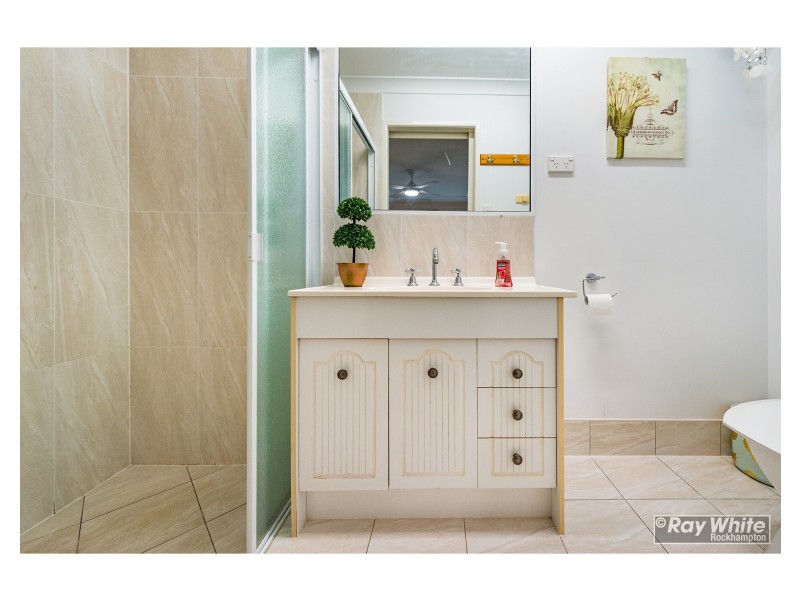 24 Rhys Avenue, The Caves QLD 4702