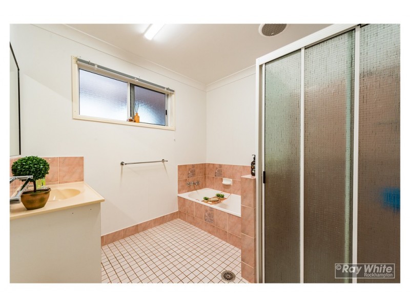 24 Rhys Avenue, The Caves QLD 4702