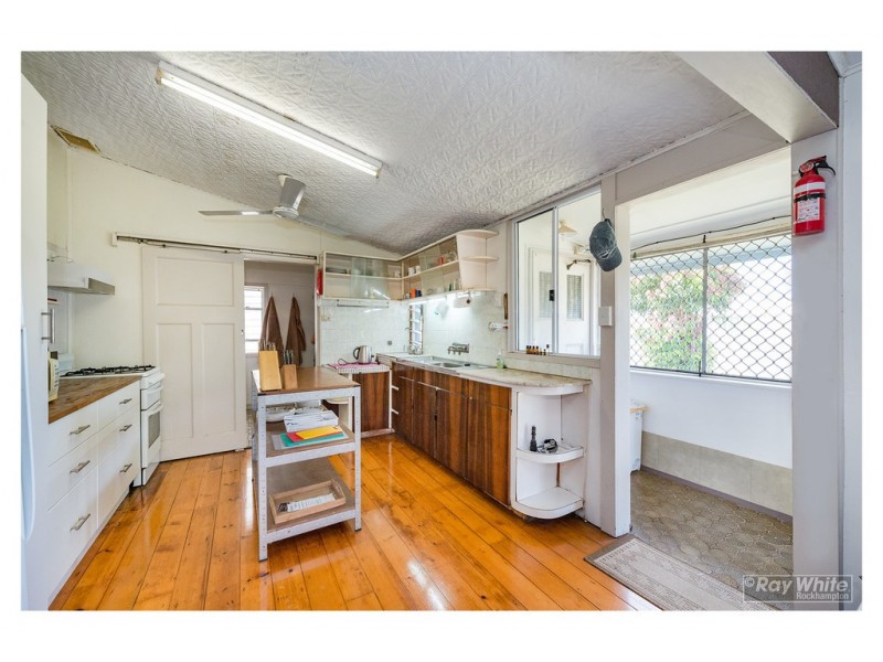 127 Edington Street, Berserker QLD 4701