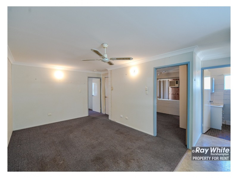 1/71 Medcraf Street, Park Avenue QLD 4701