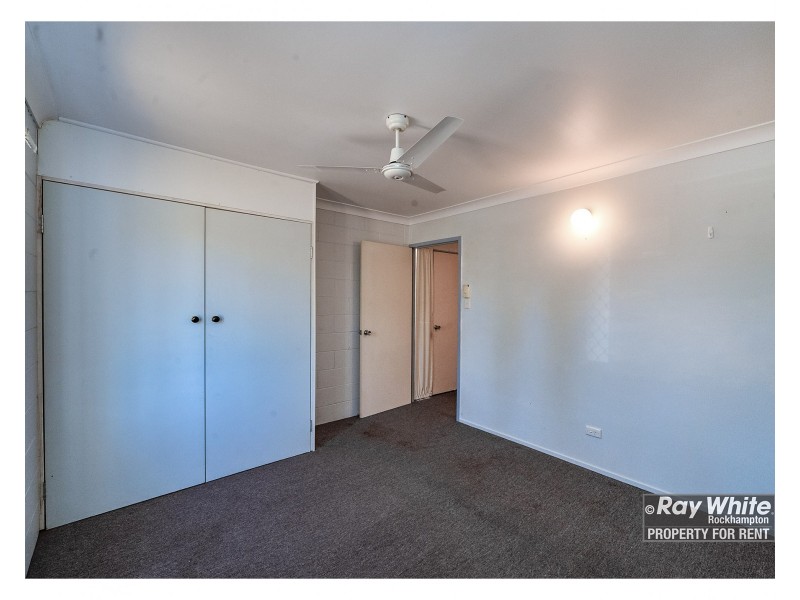 1/71 Medcraf Street, Park Avenue QLD 4701