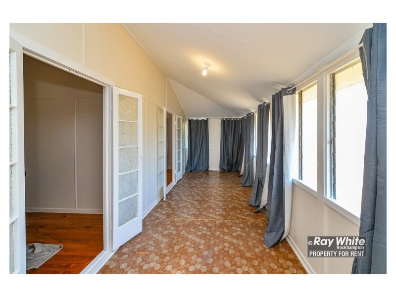 33 Ellis Street, Berserker QLD 4701