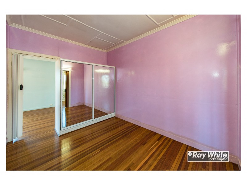 70 Knight Street, Park Avenue QLD 4701