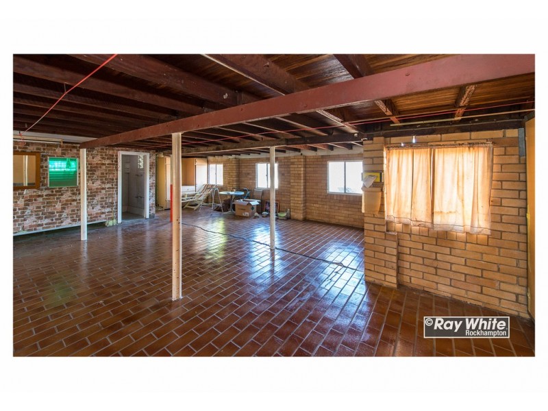 70 Knight Street, Park Avenue QLD 4701