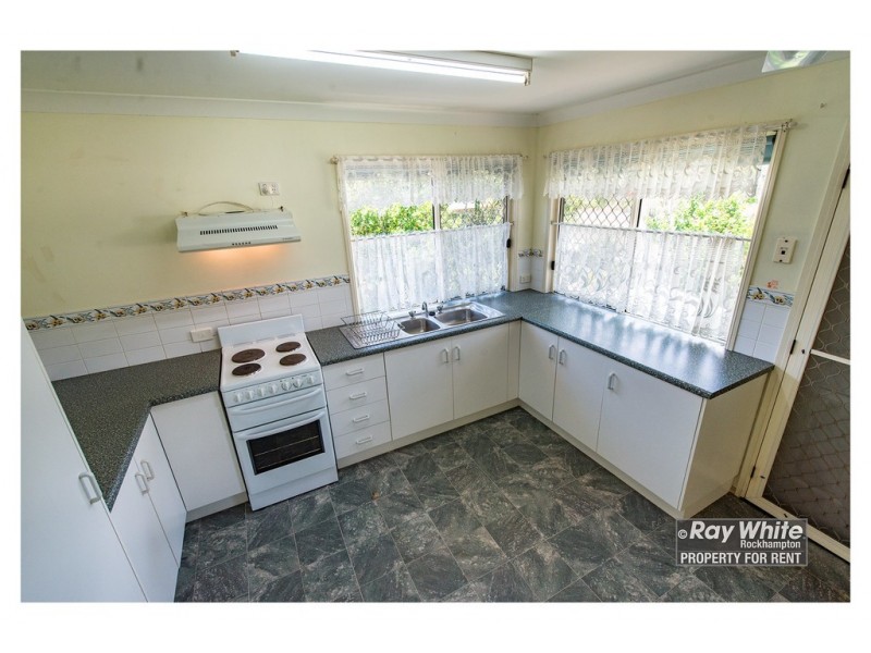 50 Bean Avenue, Parkhurst QLD 4702