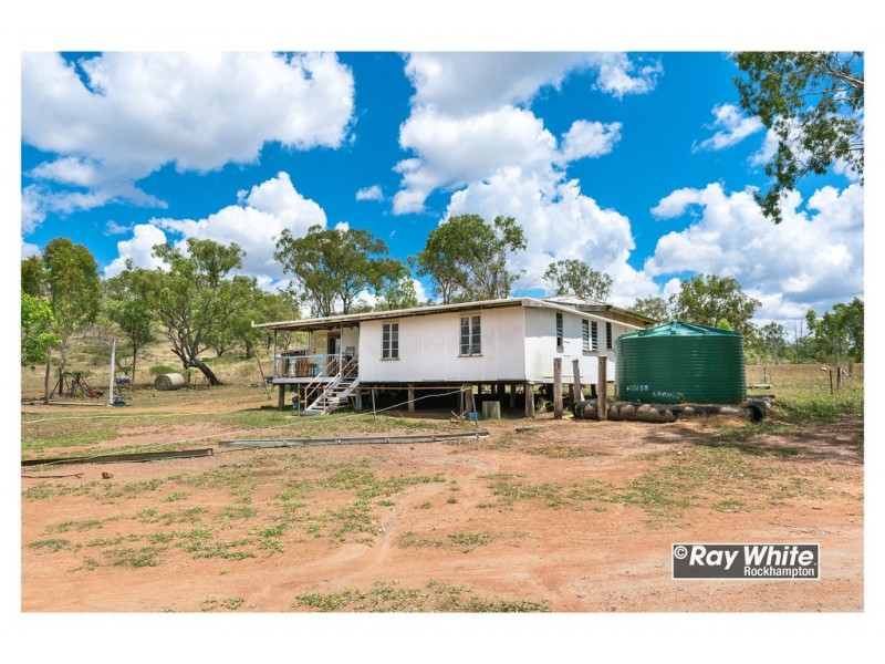 585 Oakey Creek Road, Oakey Creek QLD 4714