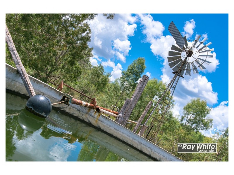 585 Oakey Creek Road, Oakey Creek QLD 4714