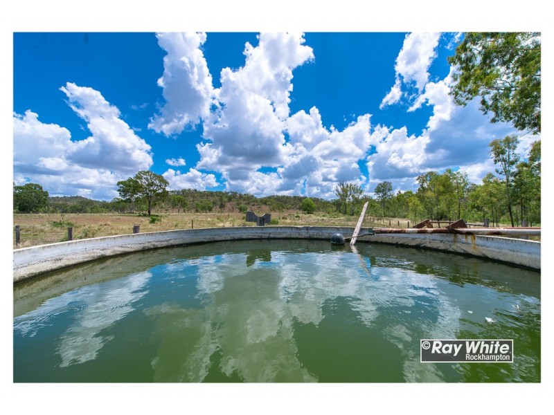 585 Oakey Creek Road, Oakey Creek QLD 4714