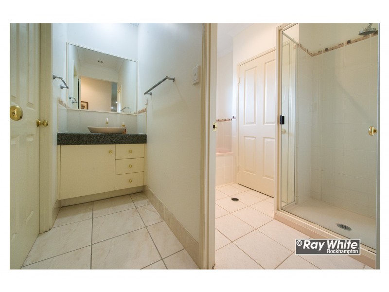 4 Kendall Court, Rockyview QLD 4701