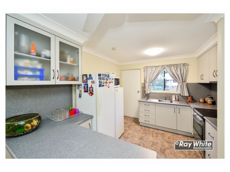 10 Mcilwraith Street, Kawana QLD 4701