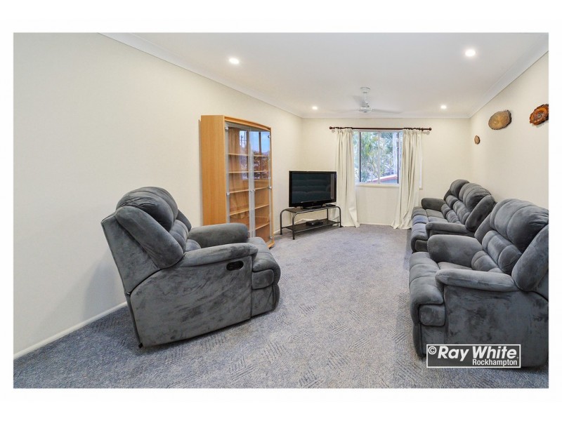 10 Mcilwraith Street, Kawana QLD 4701