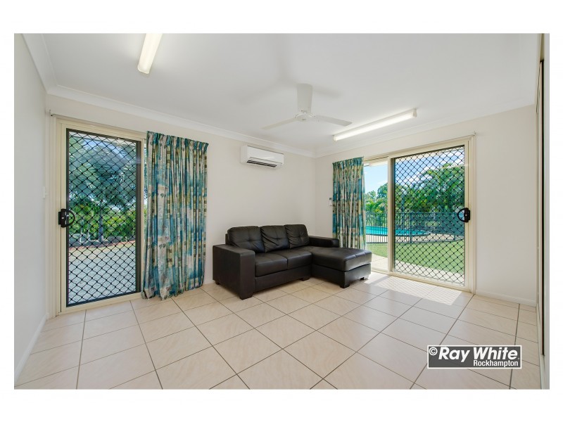 54 Schlencker Drive, Glenlee QLD 4711