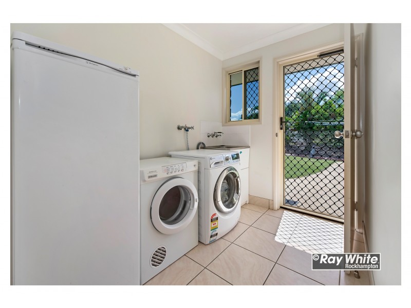 54 Schlencker Drive, Glenlee QLD 4711