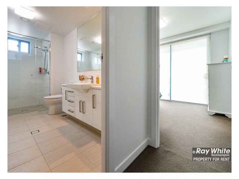 501/2-4 Victoria Parade, Rockhampton City QLD 4700