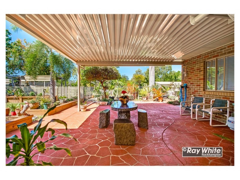 40 Angela Road, Rockyview QLD 4701