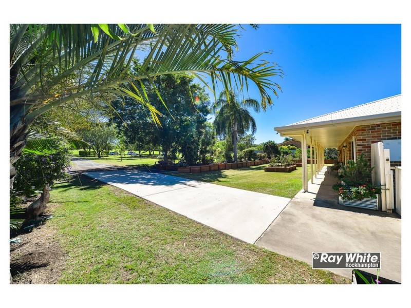 40 Angela Road, Rockyview QLD 4701