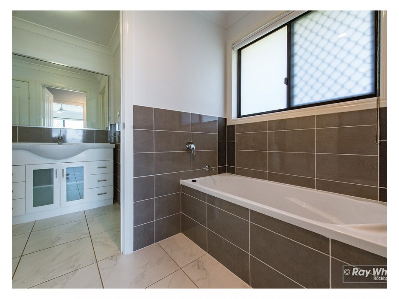 17 Jardine Court, Gracemere QLD 4702