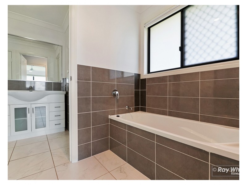 17 Jardine Court, Gracemere QLD 4702