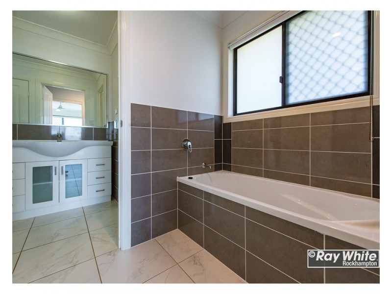 17 Jardine Court, Gracemere QLD 4702