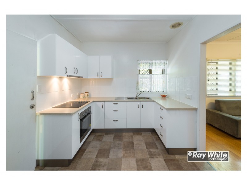 66 Armstrong Street, Berserker QLD 4701