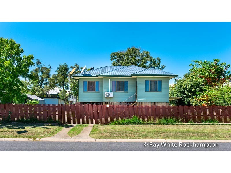 36 Tung Yeen Street, Park Avenue QLD 4701