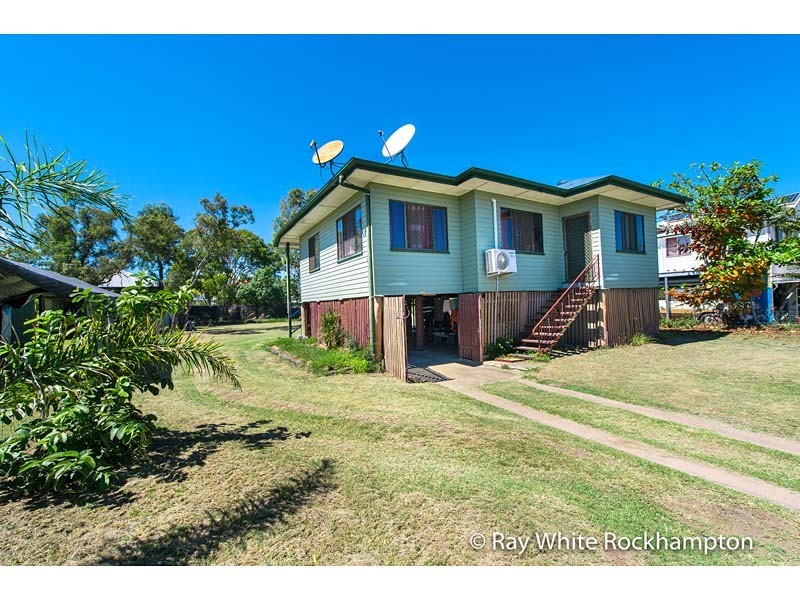 36 Tung Yeen Street, Park Avenue QLD 4701