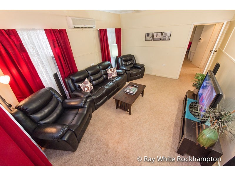 8 Wilmington Street, Kawana QLD 4701