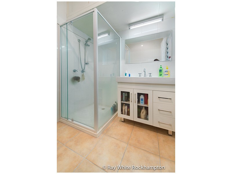 8 Wilmington Street, Kawana QLD 4701