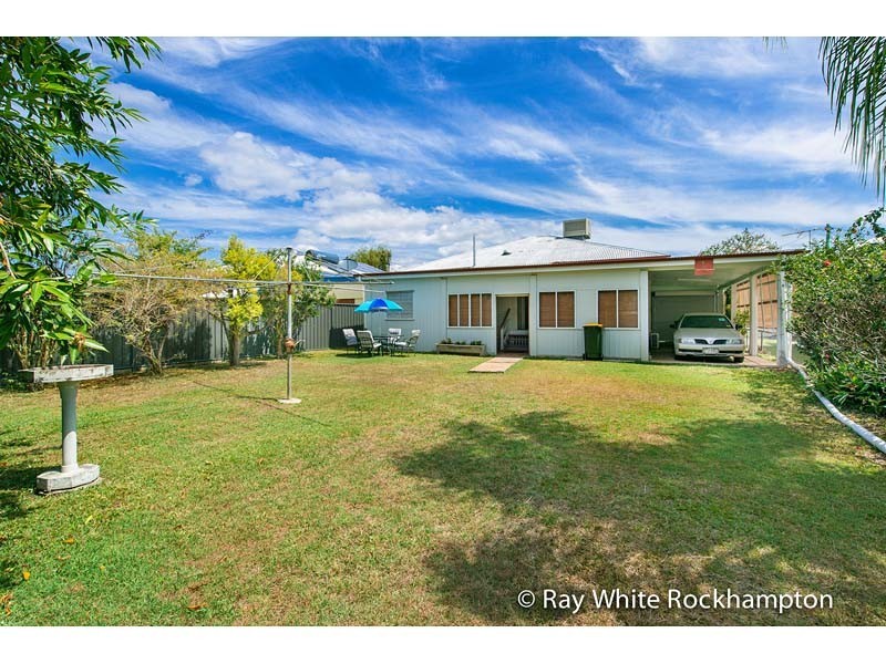 8 Wilmington Street, Kawana QLD 4701
