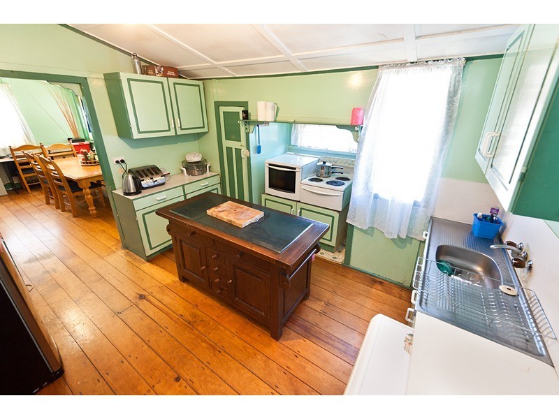 173 Peter Street, Berserker QLD 4701